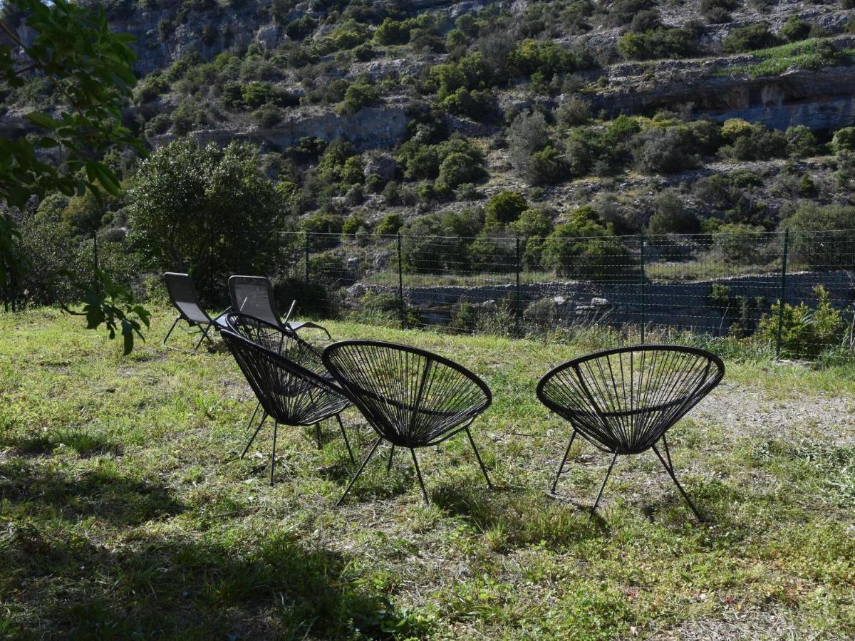 Cosy Holiday Home In Minerve With Garden Exteriör bild