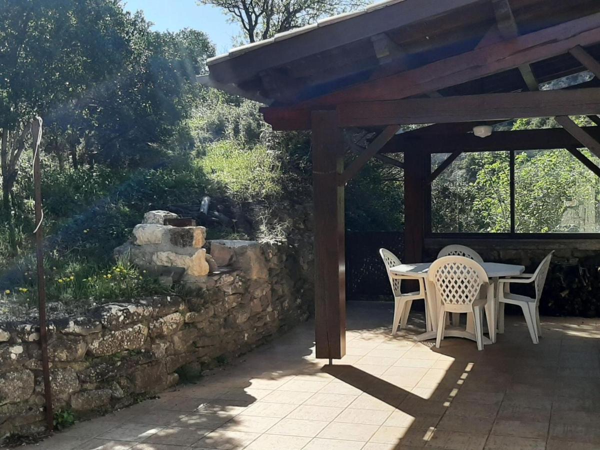 Cosy Holiday Home In Minerve With Garden Exteriör bild